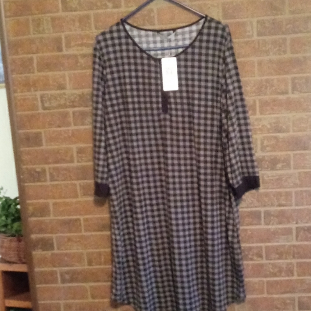 Ekouaer womans dress szXXL NWT